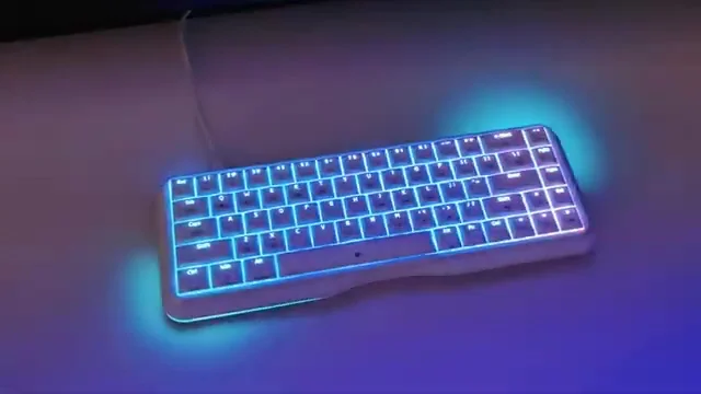K68se %65 Sade Tasarım Usb Beyaz Mekanik Red Switch Gaming Oyuncu Klavyesi Aparat Hediyeli